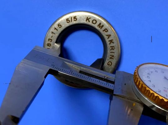 Dişli Pompa Motoru P-51 Modeli için ÇELİK+PTFE Malzemeli Yüksek Basınçlı Yağ Keçesi